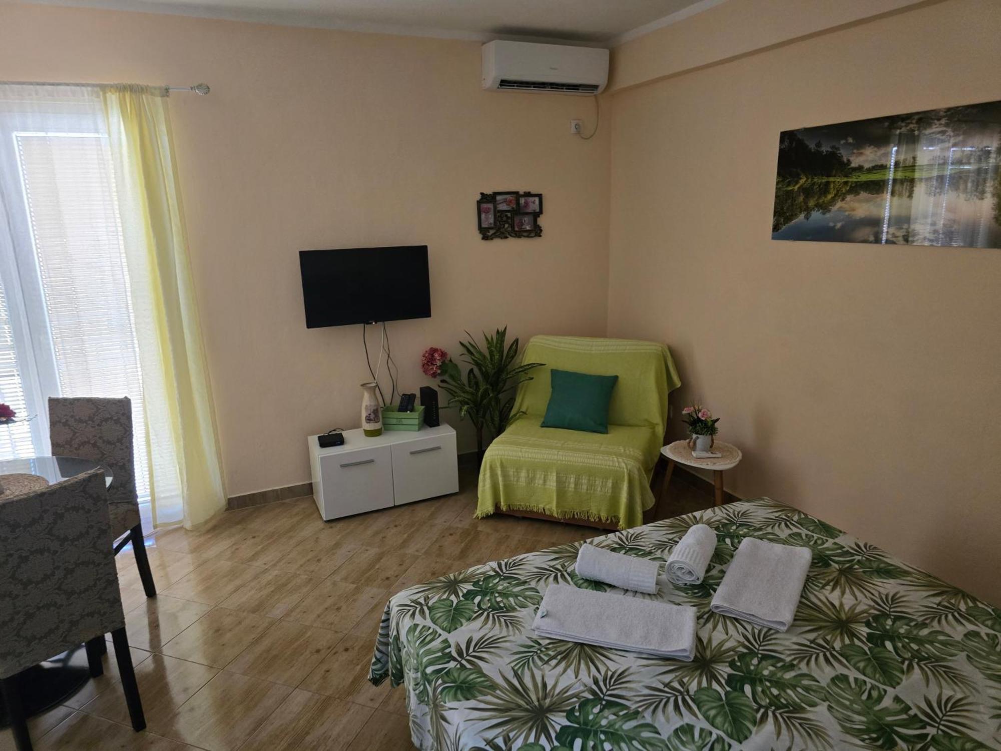 Apartments M&T Tivat Exterior photo