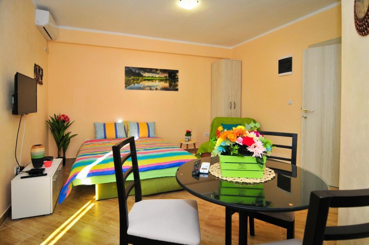 Apartments M&T Tivat Exterior photo